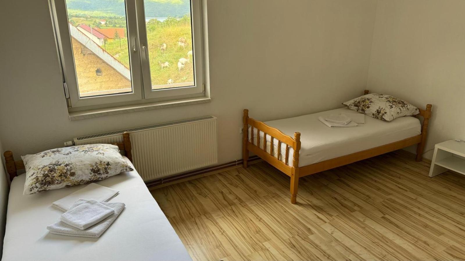 Apartman Malekin Prozor Exterior foto