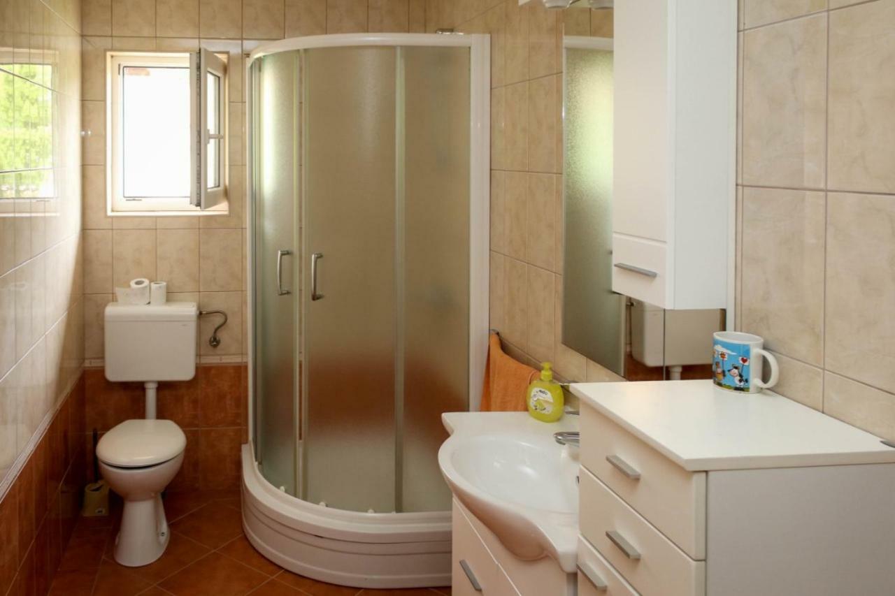 Apartman Malekin Prozor Quarto foto